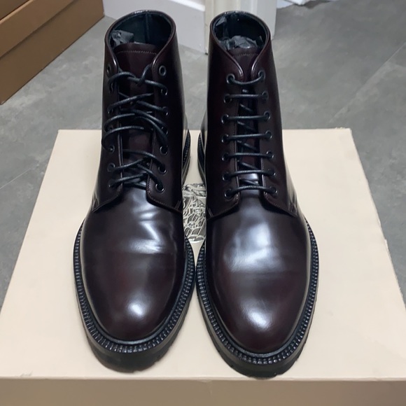 Authentic BNIB Burberry leather boot with rubber sole. - Picture 2 of 5